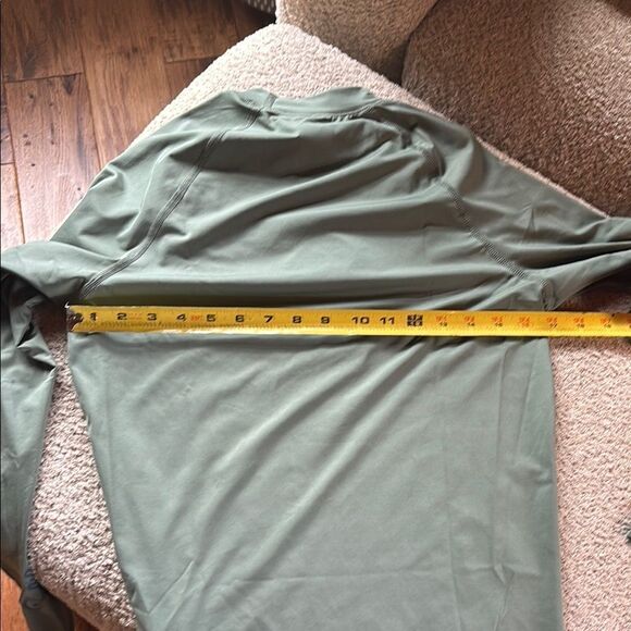 Quiksilver UV protection Green Long Sleeve Surf Sun Shirt - Picture 9 of 11